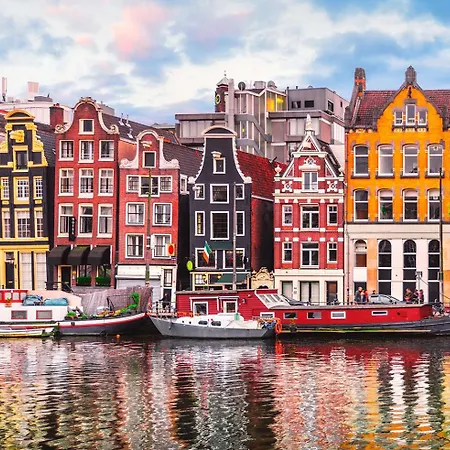 Zaanzen Retreat Hotel