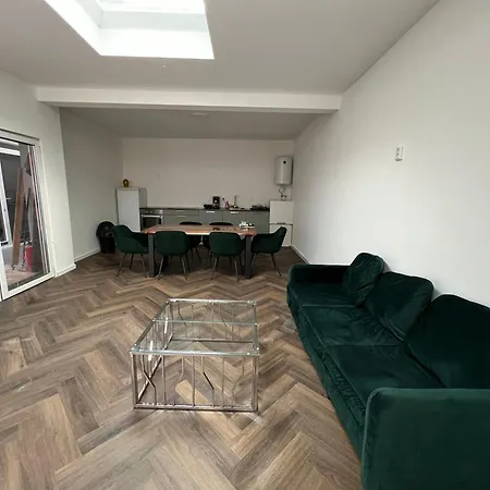 Zaanzen Retreat Hotel