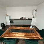 Zaanzen Retreat *