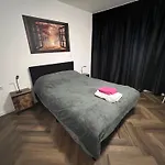 Zaanzen Retreat