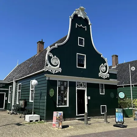 Zaanzen Retreat Hotel *