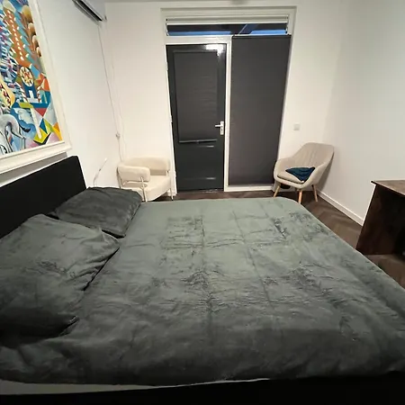 Zaanzen Retreat *