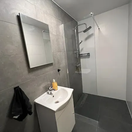 Zaanzen Retreat Hotel