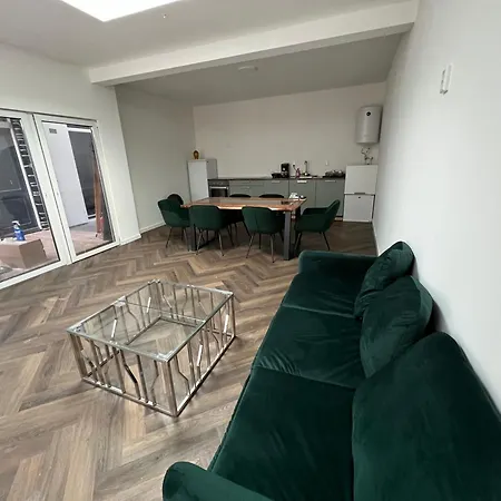 Zaanzen Retreat Hotel