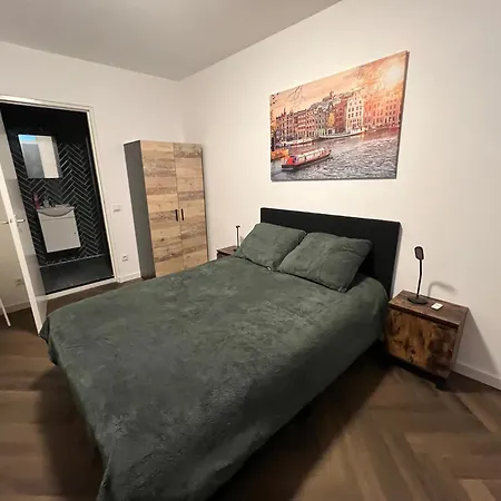 Hotel Zaanzen Retreat